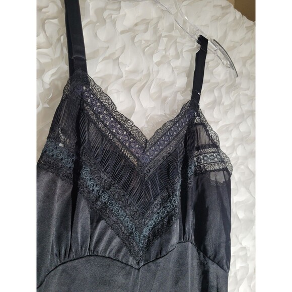Vintage Adonna Black Nylon Nightgown 34 Regular - Picture 2 of 7